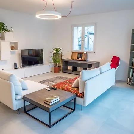 Apartman Brand New Design - 2 2 Bath 2 Carpark *