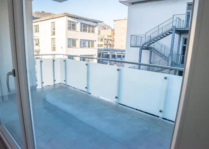 Brand New Design - 2 2 Bath 2 Carpark Apartamento *